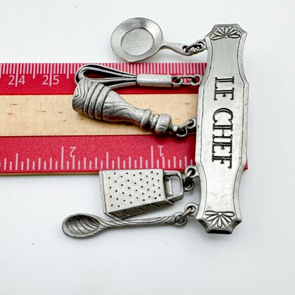 Signed JJ Pewter Le Chef Kitchen Utensil Dangle Brooch Vintage Cook Wisk Pan - Picture 8 of 8